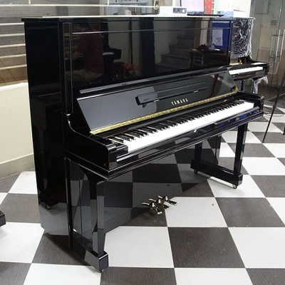 Đàn Piano Yamaha YU30