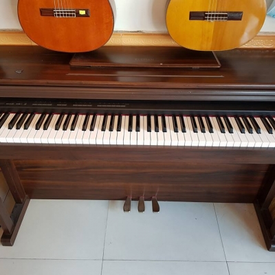 Piano Columpia EP4000 Piano Columpia EP4000