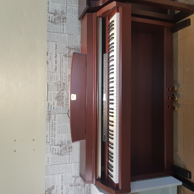 Yamaha clp240m Yamaha clp240m